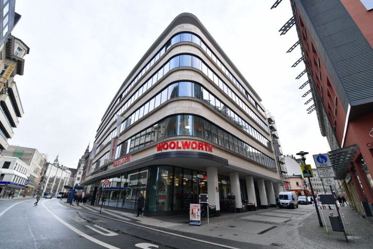 Woolworth Never Really Disappeared: How Frank Woolworth&rsquo;s Five-and-Dime Lives On in Europe